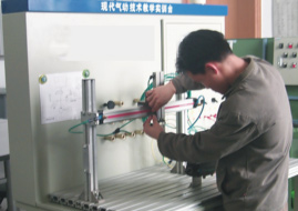 PLC-气动技术教学实训台（PLC控制基础型）  型号：Sukey-P2